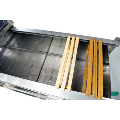 Odvíčkovací stůl s automatickým podavačem, vyhřívané nože